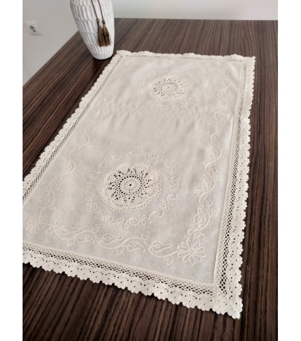 Dantelli Keten Kısa Runner 40x80