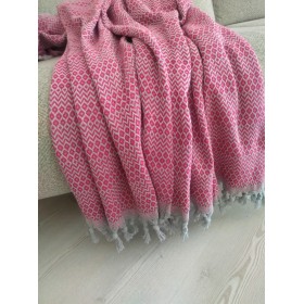 Pembe ve Gri Renkli Zincir Desenli Çift Kişilik Pike